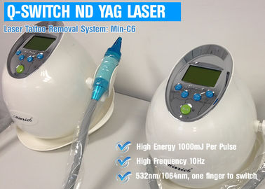 آلة الليزر ND YAG 1064nm Q مبدلة ، معدات إزالة الوشم بالليزر
