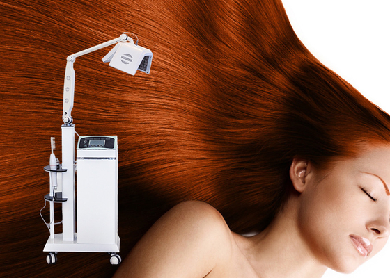 650nm / 670nm ريال ديود ليزر آلة نمو الشعر المعدات مع CE المعتمدة