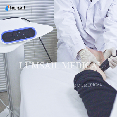 آلة العلاج بالمستخدمين خارج الجسم ESWT للعلاج الطبيعي