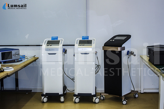 آلة العلاج بالموجات الصدمية الشعاعية الطبية ESWT آلة علاج الصدمات لتخفيف الآلام